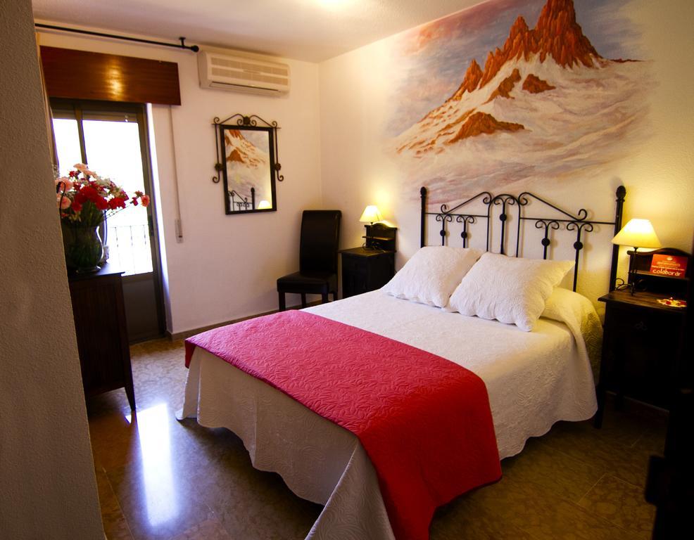 Hotel Puerta Nazari ออร์กิวา ภายนอก รูปภาพ