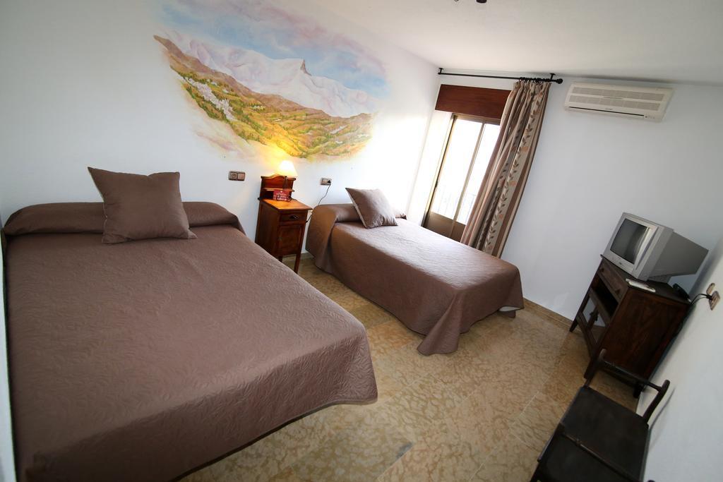 Hotel Puerta Nazari ออร์กิวา ภายนอก รูปภาพ